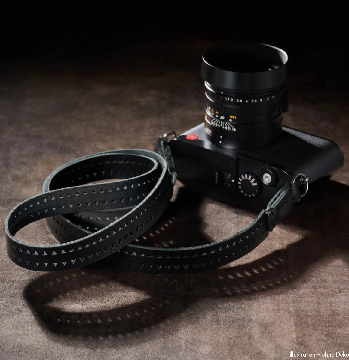 Rock n Roll Camera Straps And Bags Kamerazubehör in Schwarz | Kamera Schultergurt aus Vollnarbenleder mit Pyramiden-perforation von n