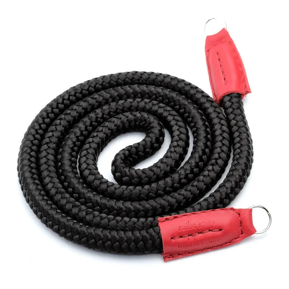 Kameragurte | Leder, Schwarz Und Rot, Seil | Sailor Strap | Leder Kameragurt Aus Seil Von Sailor Strap | Rot Schwarz | Handgefertigt |gr.s