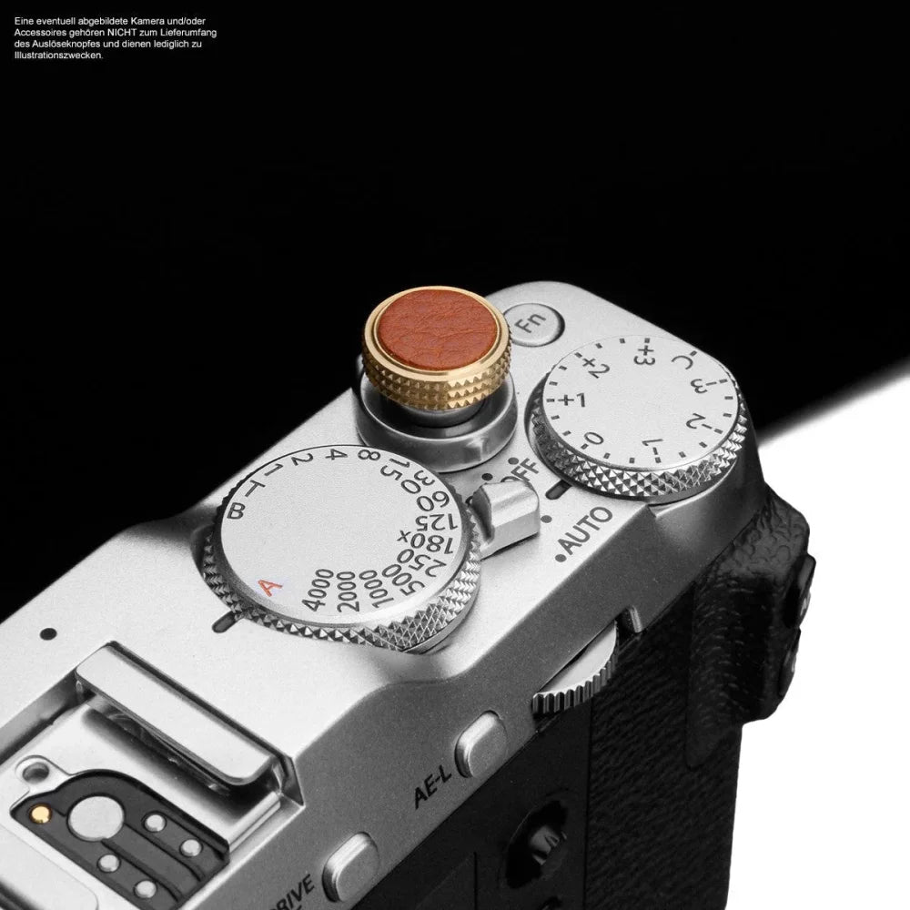 Auslöseknöpfe | Hellbraun, Leder, Messing | Gariz Design | Soft Release Button Von Gariz Design | Leder In Hellbraun | Massives Messing