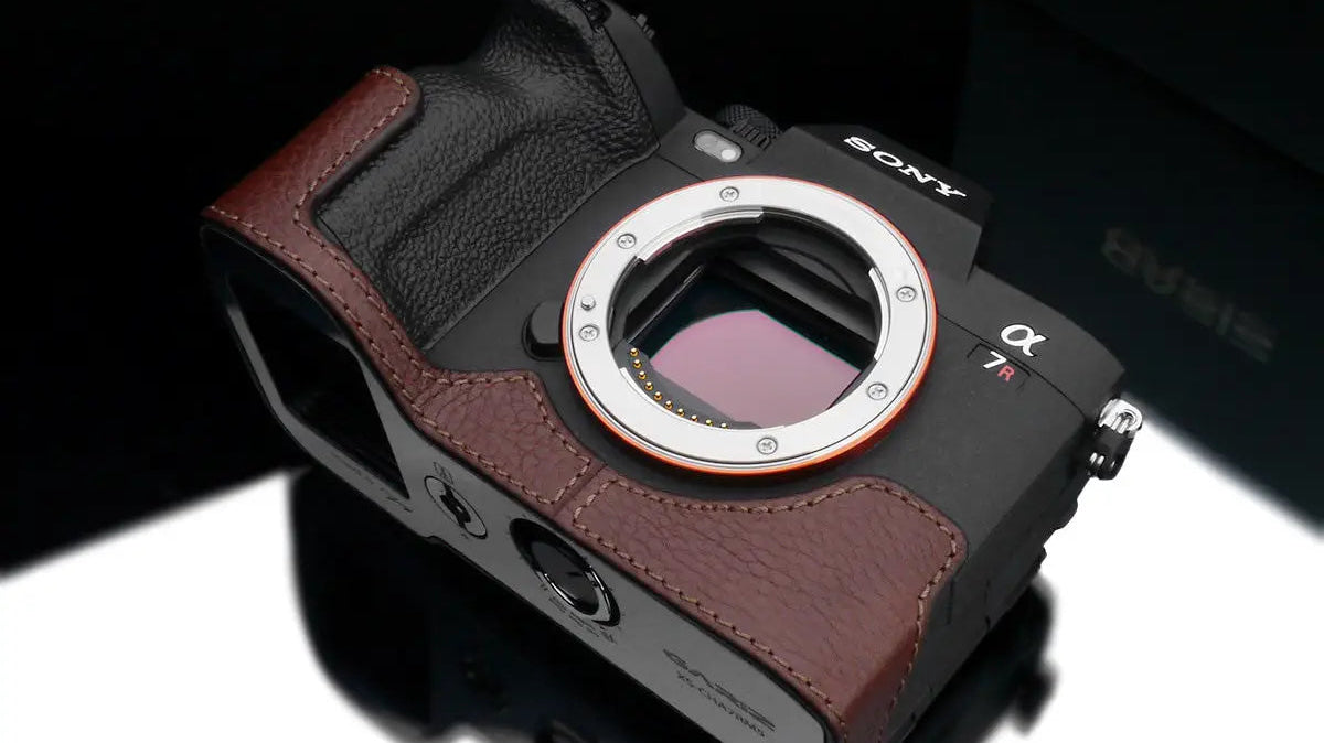 Kamerataschen Serie für die Sony A7R V Vollformatkamera von GARIZ Design gelauncht