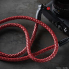 Rock n Roll Camera Straps And Bags Kamerazubehör Speziell für Leica | Geflochtener Leder Kamera Schultergurt von | Burgundy Rot 100cm
