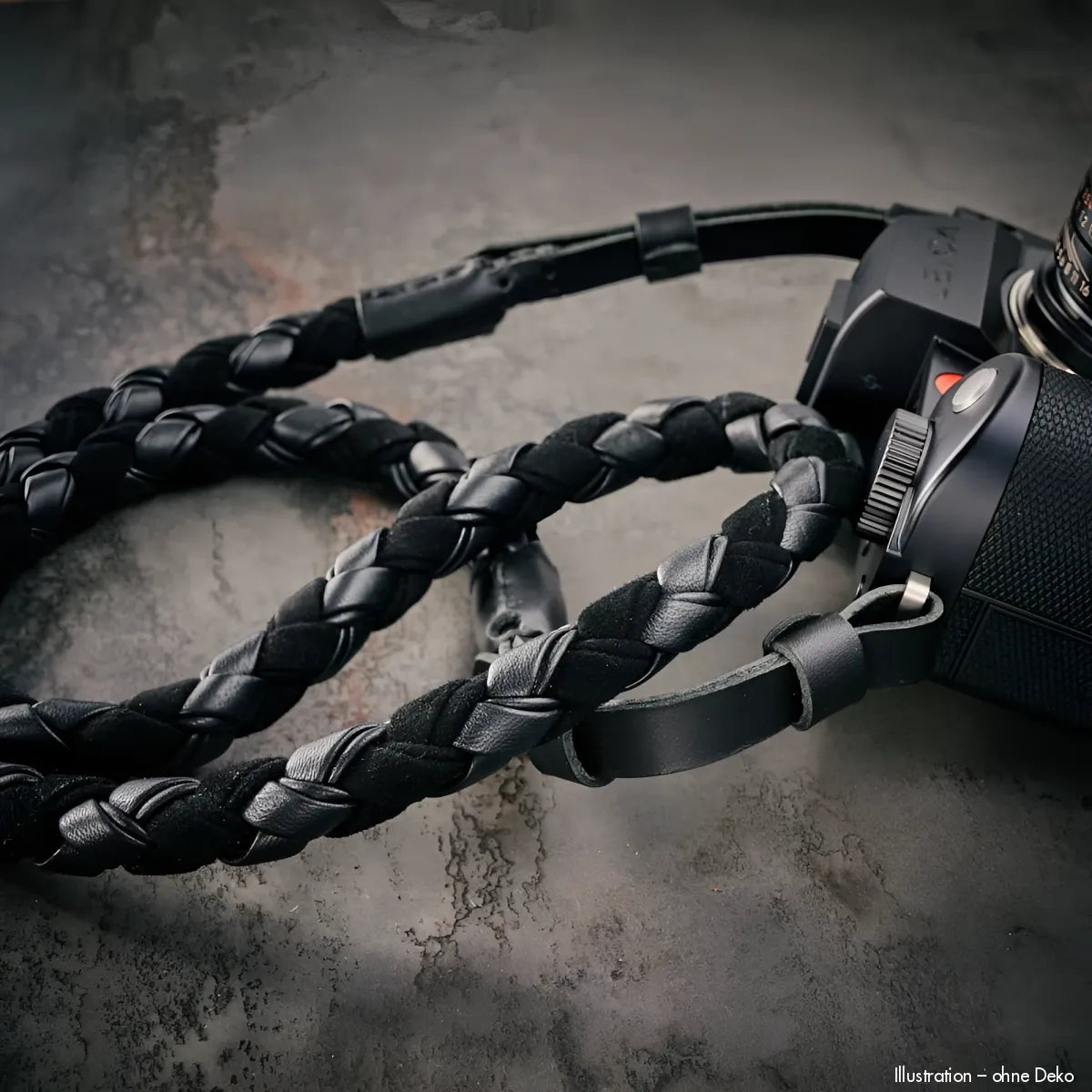 Schwarzer geflochtener Ledergurt für Kamera mit Totenkopf-Schnalle