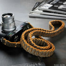 Rock n Roll Camera Straps And Bags Kameragurte | Kamera Schultergurt im Dunkelbraunen Vintage Leder Design von n | 125cm