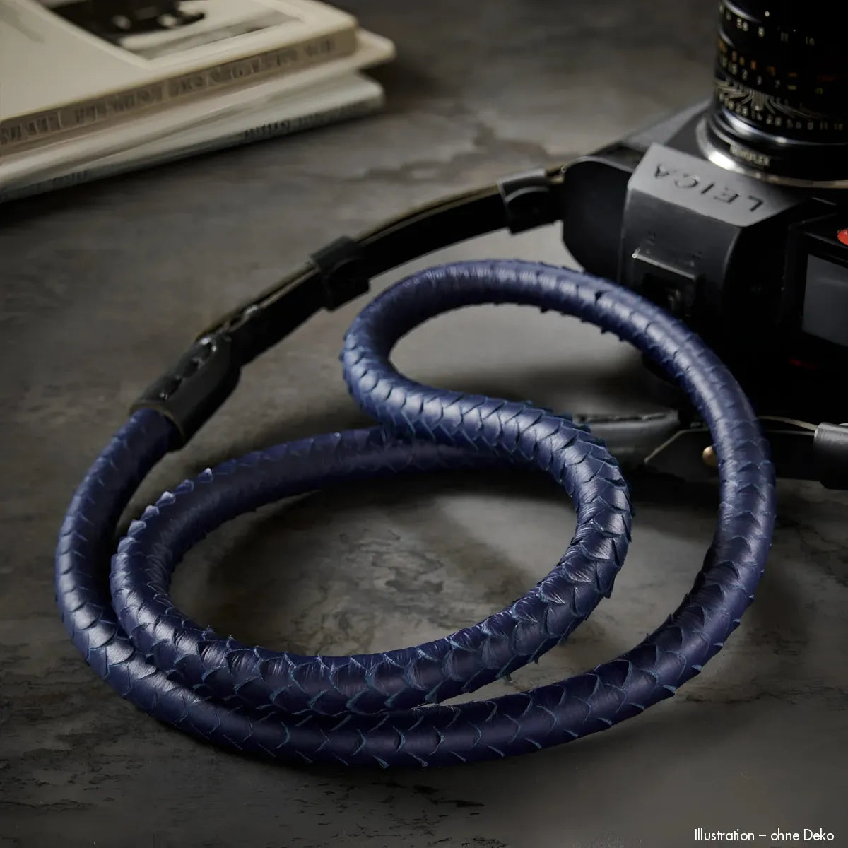 Rock n Roll Camera Straps And Bags Kameragurte | Kameragurt aus Blauem Nappaleder in Schlangenleder Design Passend für Leica Sl von - 125cm