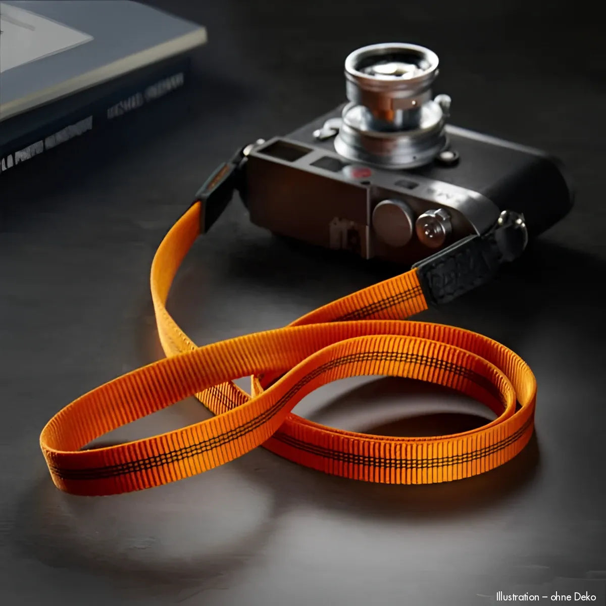 Leichter oranger Kameraschultergurt aus Polyamid von Rock N Roll mit silberner Hardware und schwarzen Akzenten