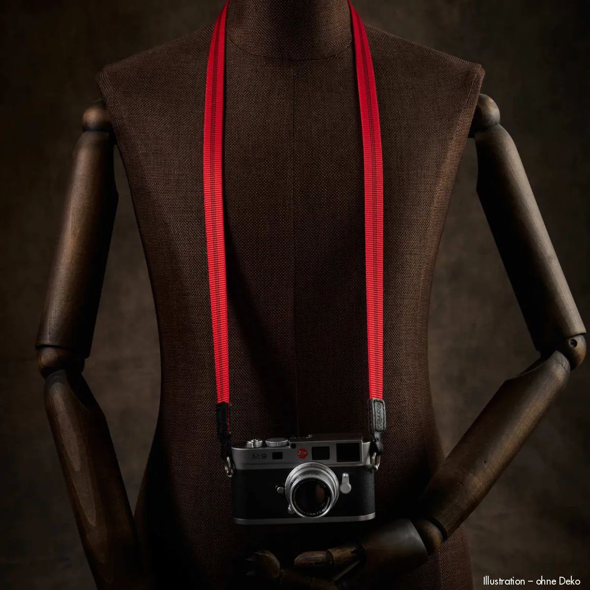 Roter Nylon-Kameragurt mit schwarzer Schnalle und Silber-Hardware von Rock N Roll, 100cm