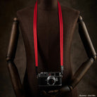 Roter Schlanker Kunstfaser Kameragurt mit schwarzem Kunststoffbuckle, 125cm, Rock N Roll