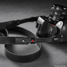 Rock n Roll Camera Straps And Bags Kameragurte | Schwarzer Leder Kameragurt | Edel Glänzend | Z.b.für Leica Sl3 | 125cm