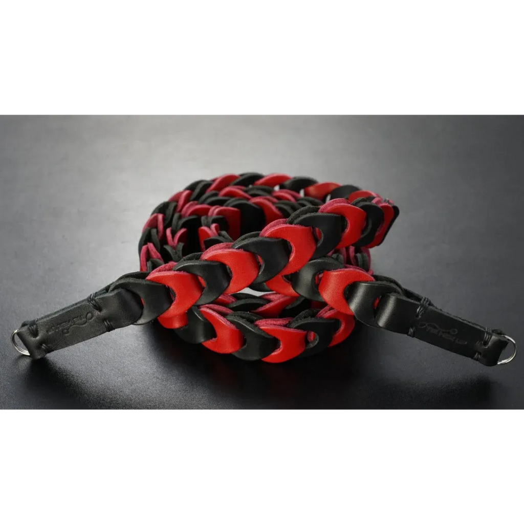 Kameragurte | Leder, Schwarz Und Rot | Rock n Roll Camera Straps And Bags | Design Kameragurt Aus Leder In Schwarz Rot | Rock n Roll Camera