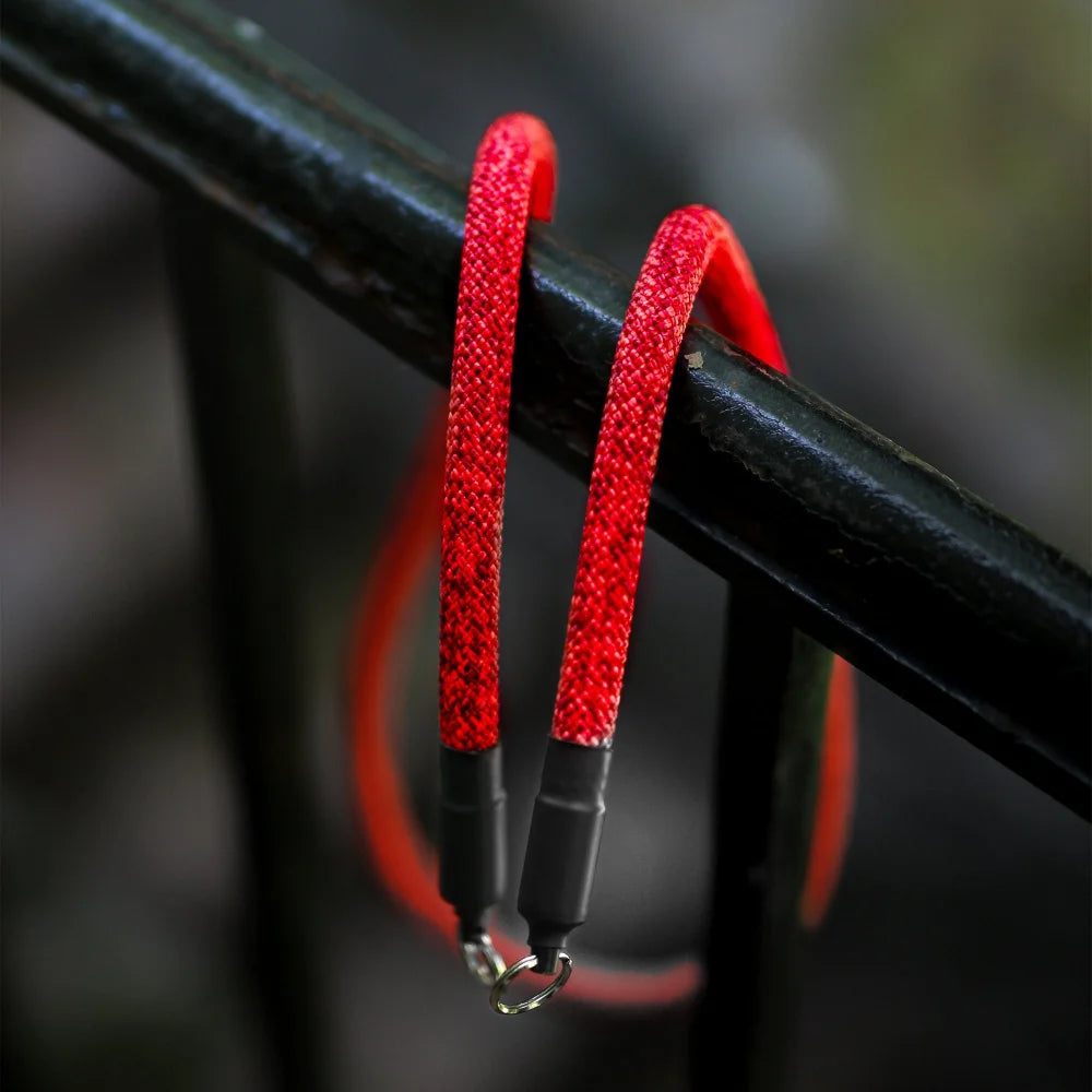 Tuenne Technical Outdoor Design Kameragurte | Rot - Seil | Kamera Schultergurt In Rot | Kletterseil | Handgefertigt | Patentiert Von Tuenne