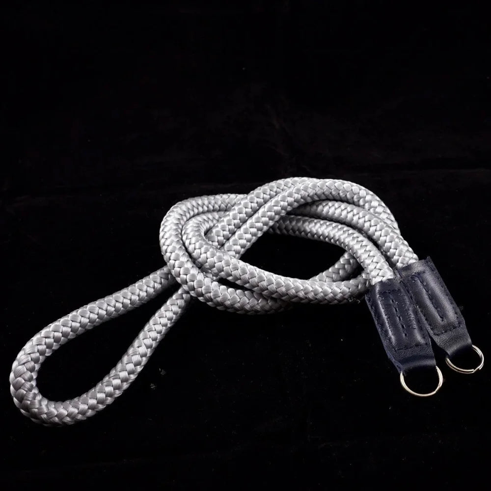 Kameragurte | Grau / Silber, Leder, Seil | Sailor Strap | Kameragurt Aus Leder Und Rope Von Sailor Strap | Silber Grau | Handmade |gr.s