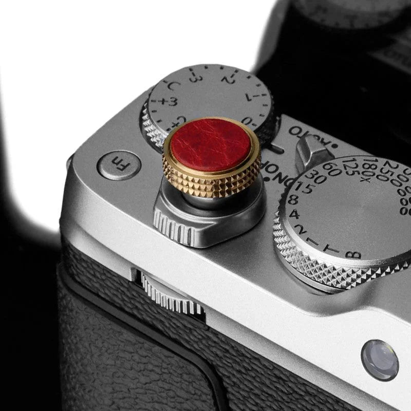 Auslöseknöpfe | Leder, Messing, Rot | Gariz Design | Soft Release Button Für Leica Und Fujifilm | Messing Mit Leder | Rot | Von Gariz